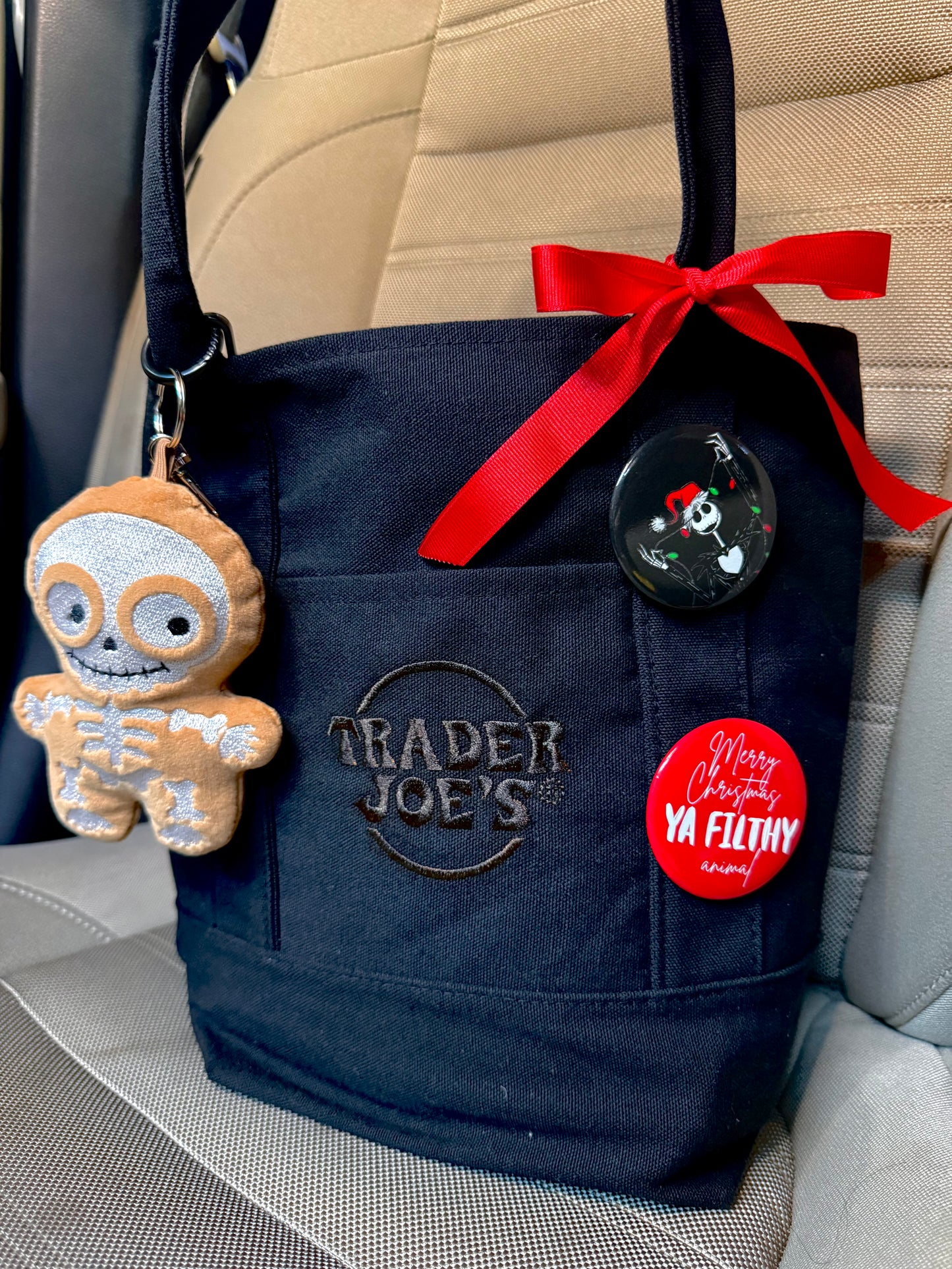 Jolly spooky accessories