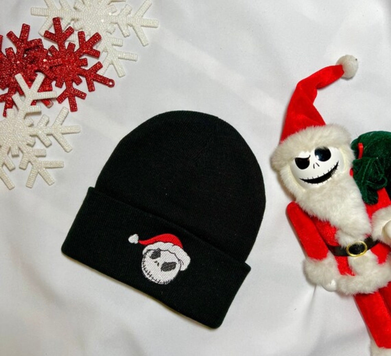 Sandy claws beanie