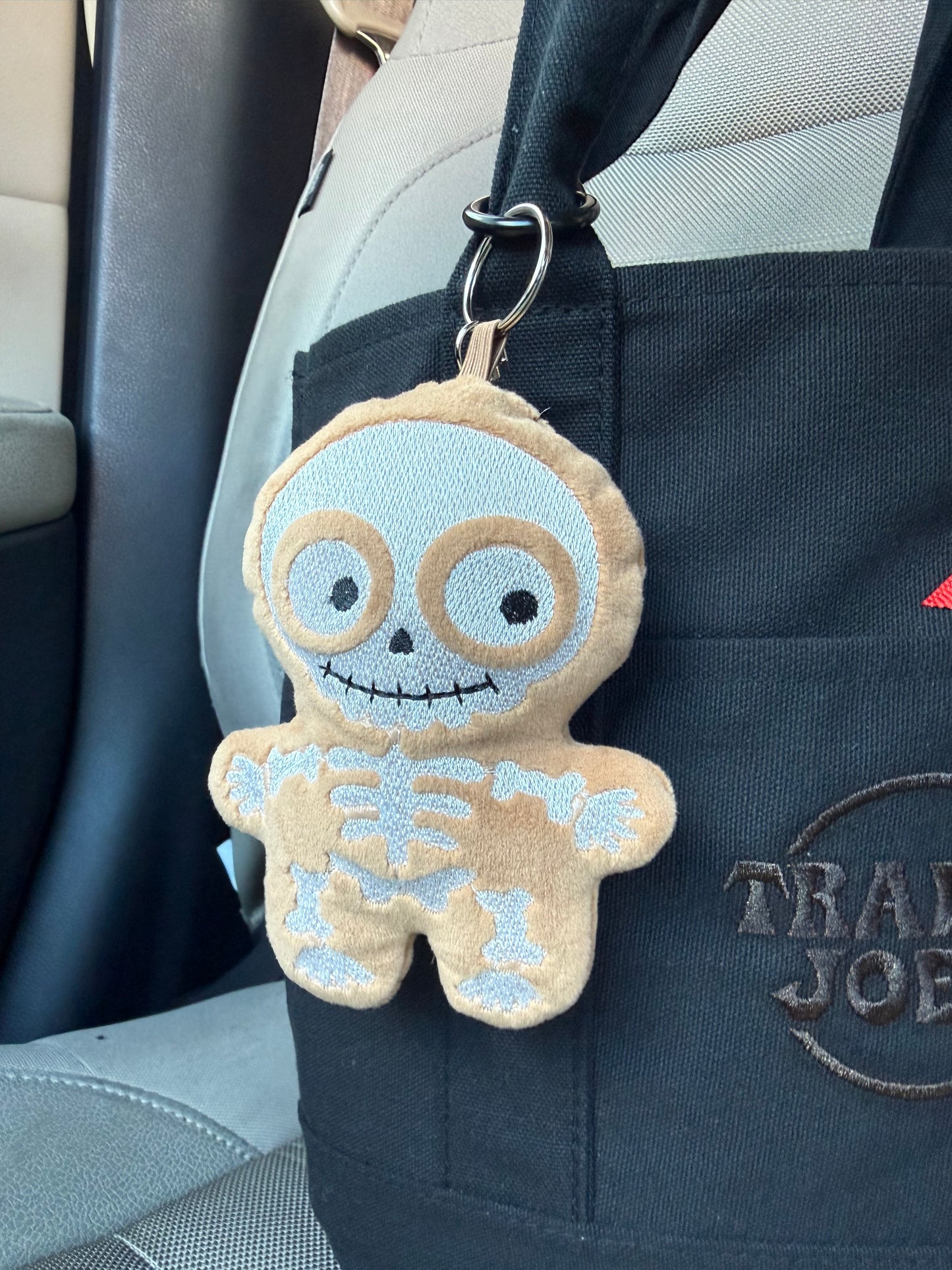 Jolly spooky accessories